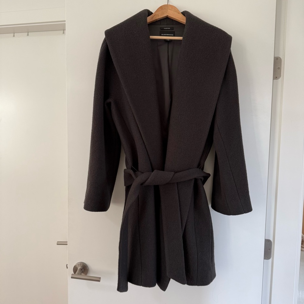 Mid-length wool coat